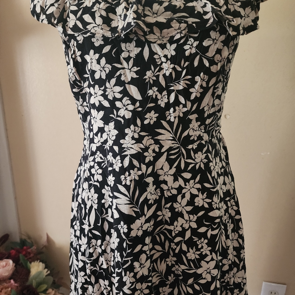 Spring-Summer Dress - Picture 6 of 6